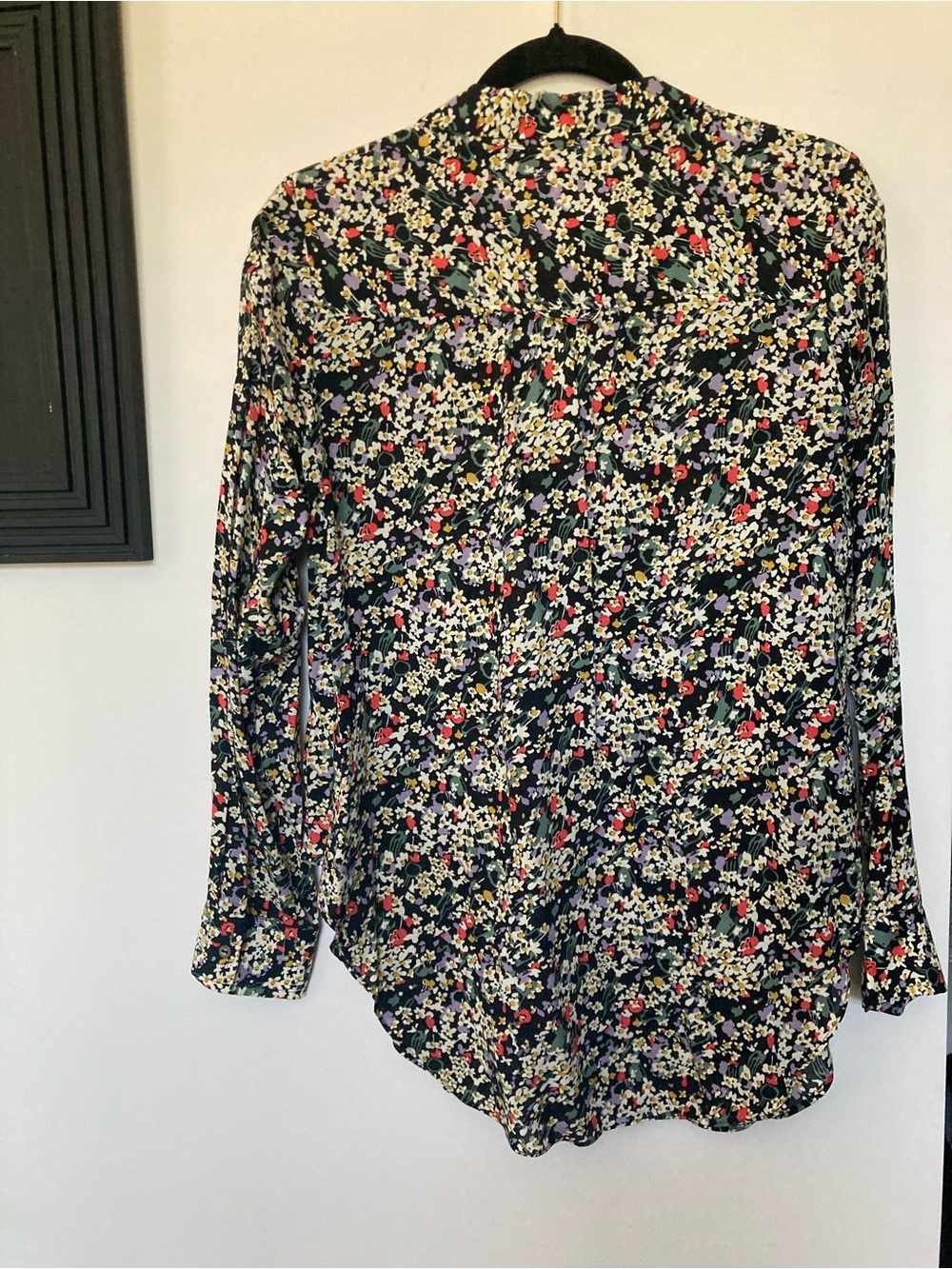 Maeve Anthropologie Black Floral V-Neck Long-Sleeve Blouse with Multicolor Print - Picture 2 of 6